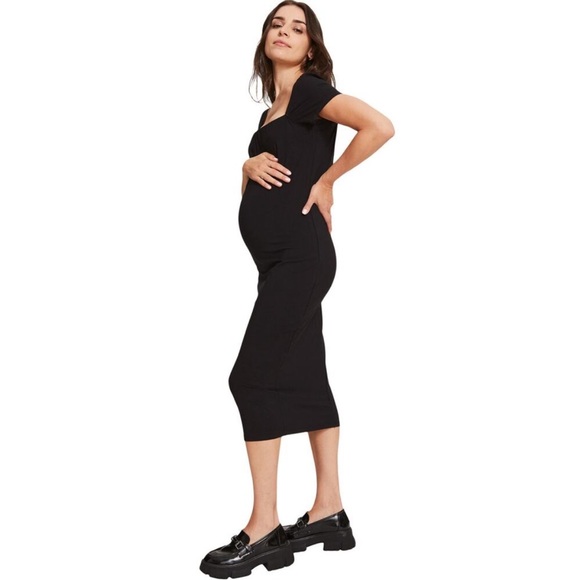 Hatch Dresses & Skirts - Hatch The Body Cap Sleeve Dress Black size Small